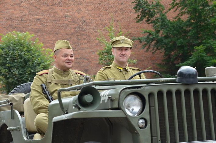 Tuchola: Pochód Borowiaków - ZDJĘCIA