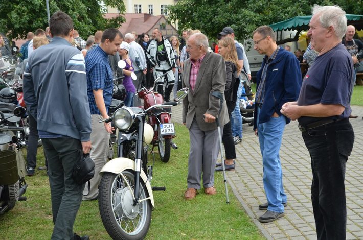 Wystawa Pojazdów Zabytkowych Tuchola 2016 - FILMIK I ZDJĘCIA