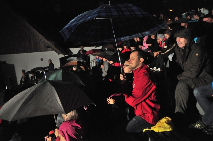 Cekcyn: Nocne Misteria Nadjeziorne z filozoficznym motywem - GALERIA ZDJĘĆ