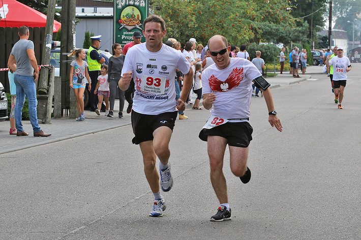 Śliwice: Trzystu biegaczy ruszyło w trasę - ZDJĘCIA