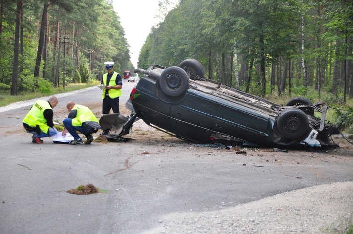Tuchola - Śliwice: Potworny wypadek na napoleonce ZDJĘCIA