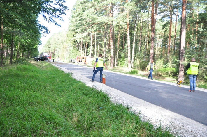 Tuchola - Śliwice: Potworny wypadek na napoleonce ZDJĘCIA