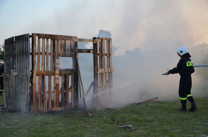 Kiełpin: Palił się sołtysa dom - ZDJĘCIA