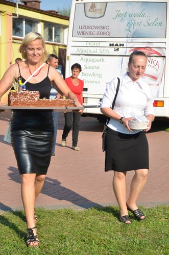 Wielka Klonia: Wójt i starostowie częstowali chlebem - ZDJĘCIA