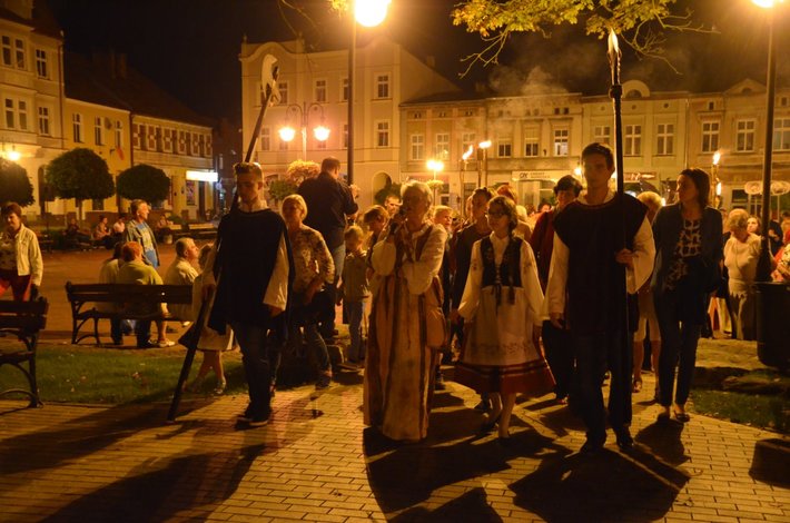 Tuchola: Tajemniczy spacer po Tucholi - ZDJĘCIA