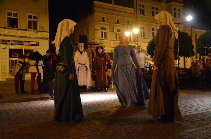 Tuchola: Tajemniczy spacer po Tucholi - ZDJĘCIA