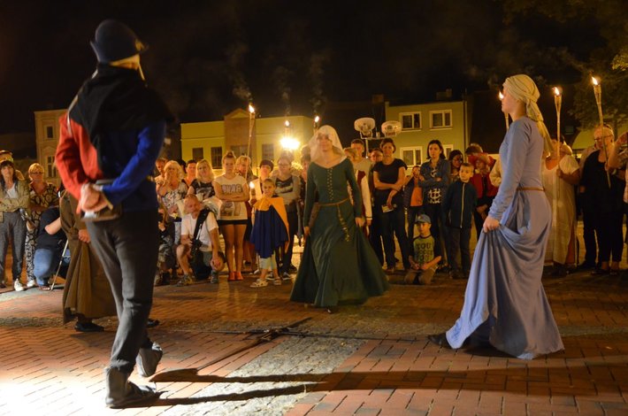 Tuchola: Tajemniczy spacer po Tucholi - ZDJĘCIA