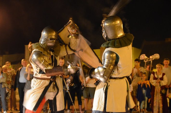 Tuchola: Tajemniczy spacer po Tucholi - ZDJĘCIA