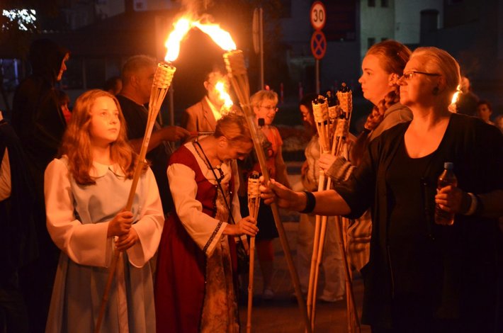 Tuchola: Tajemniczy spacer po Tucholi - ZDJĘCIA