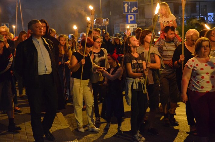 Tuchola: Tajemniczy spacer po Tucholi - ZDJĘCIA