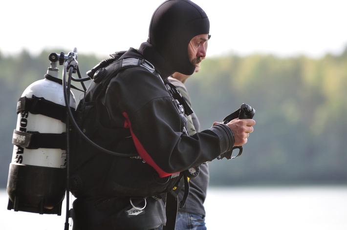 Piła: Sprzątanie jeziora Środkowego - FILM I ZDJĘCIA