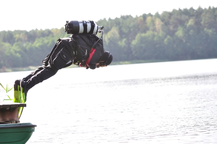 Piła: Sprzątanie jeziora Środkowego - FILM I ZDJĘCIA