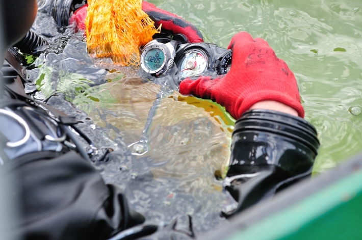 Piła: Sprzątanie jeziora Środkowego - FILM I ZDJĘCIA