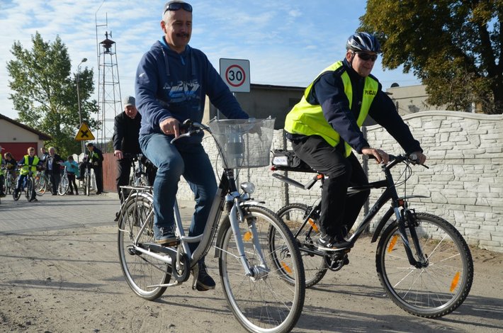Legbąd: Rajd rowerowy - ZDJĘCIA