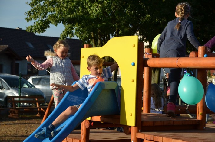 Tuchola: Powstał plac zabaw w Rudzkim Moście - ZDJĘCIA
