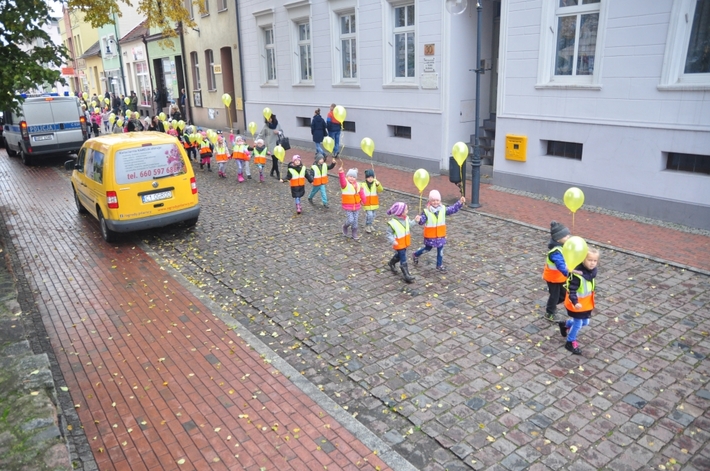 Tuchola: Pola Nadziei 2016. Sadziliśmy żonkile - ZDJĘCIA