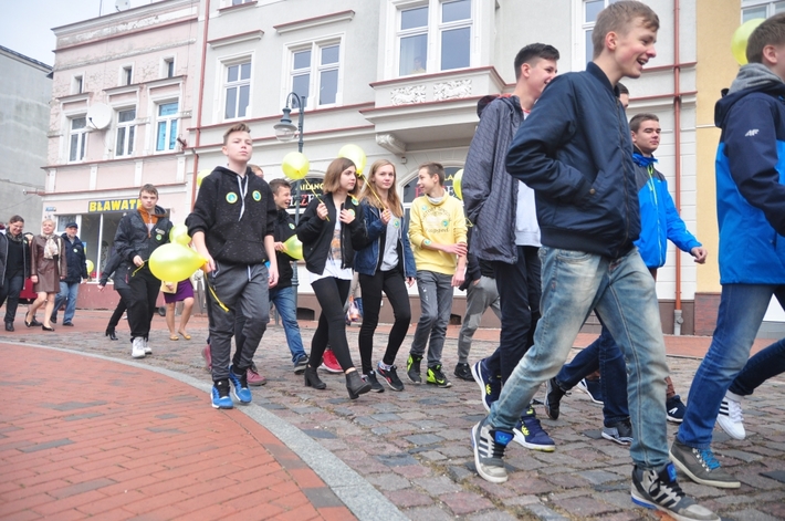 Tuchola: Pola Nadziei 2016. Sadziliśmy żonkile - ZDJĘCIA