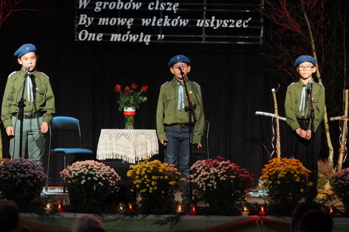 Gmina Cekcyn: Święto Niepodległości w GOK-u - GALERIA ZDJĘĆ