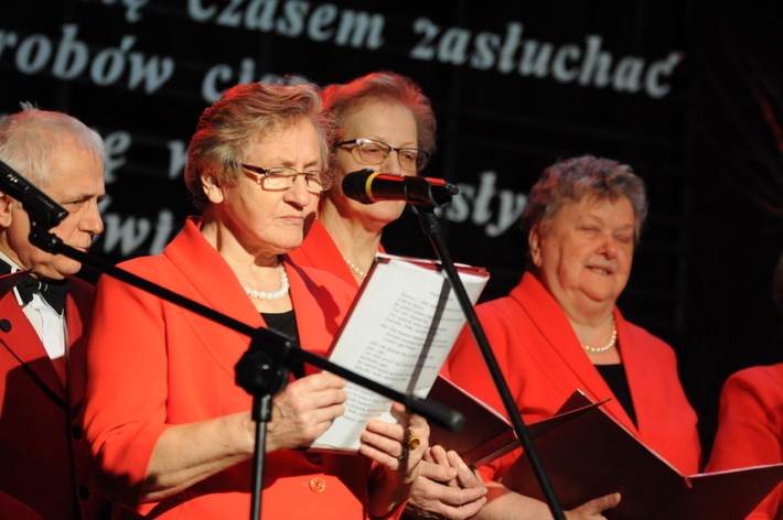 Gmina Cekcyn: Święto Niepodległości w GOK-u - GALERIA ZDJĘĆ