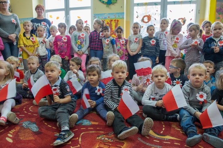 Tak przedszkolacy z Cekcyna uczcili Święto Niepodległości - GALERIA ZDJĘĆ