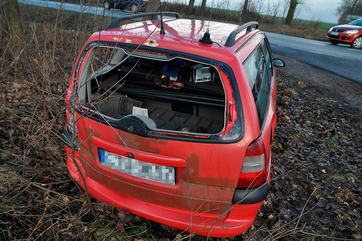 Tuchola-Chojnice : Kolizja tira i osobówki na skrzyżowaniu Piastoszyn-Raciąż