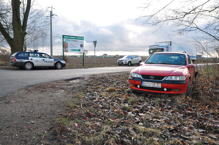 Tuchola-Chojnice : Kolizja tira i osobówki na skrzyżowaniu Piastoszyn-Raciąż