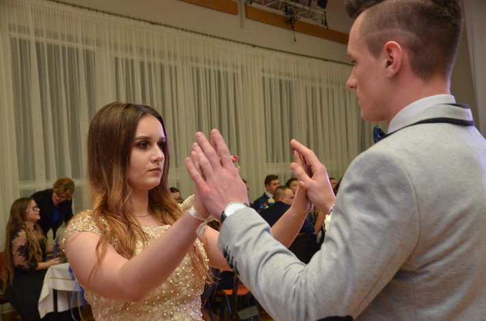 Studniówka uczniów ZSLiT oraz TSR - ZDJĘCIA cz.1