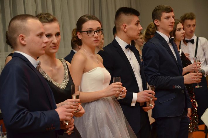 Studniówka ZSLiT oraz TSR. ZABAWA! ZDJĘCIA cz.2