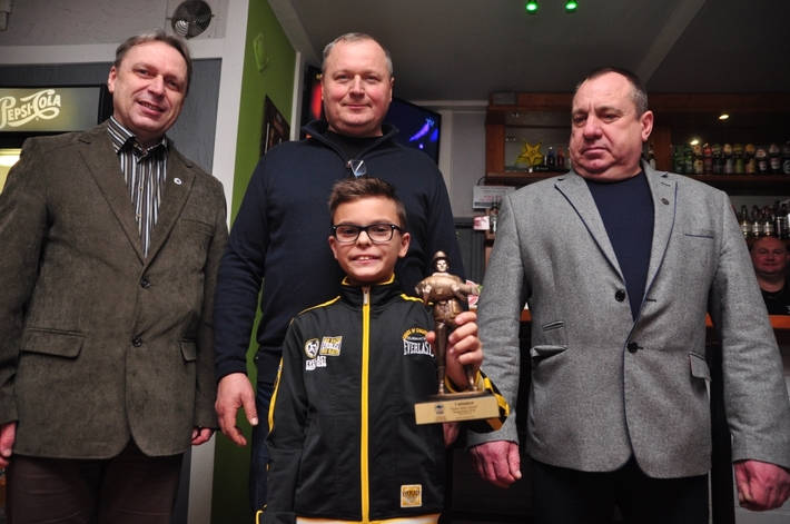 Taaaka Ryba: 11-letni Liwiusz z naszym najważniejszym trofeum! - ZDJĘCIA