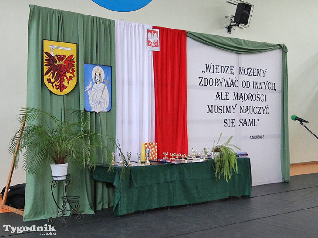 ZSLiT Tuchola: Pożegnanie absolwentów