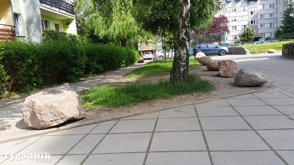 Kamienia na osiedlach w Tucholi