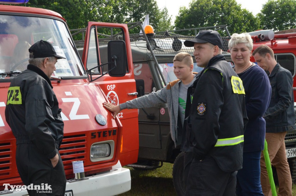 Zlot pojazdów pożarniczych i militarnych