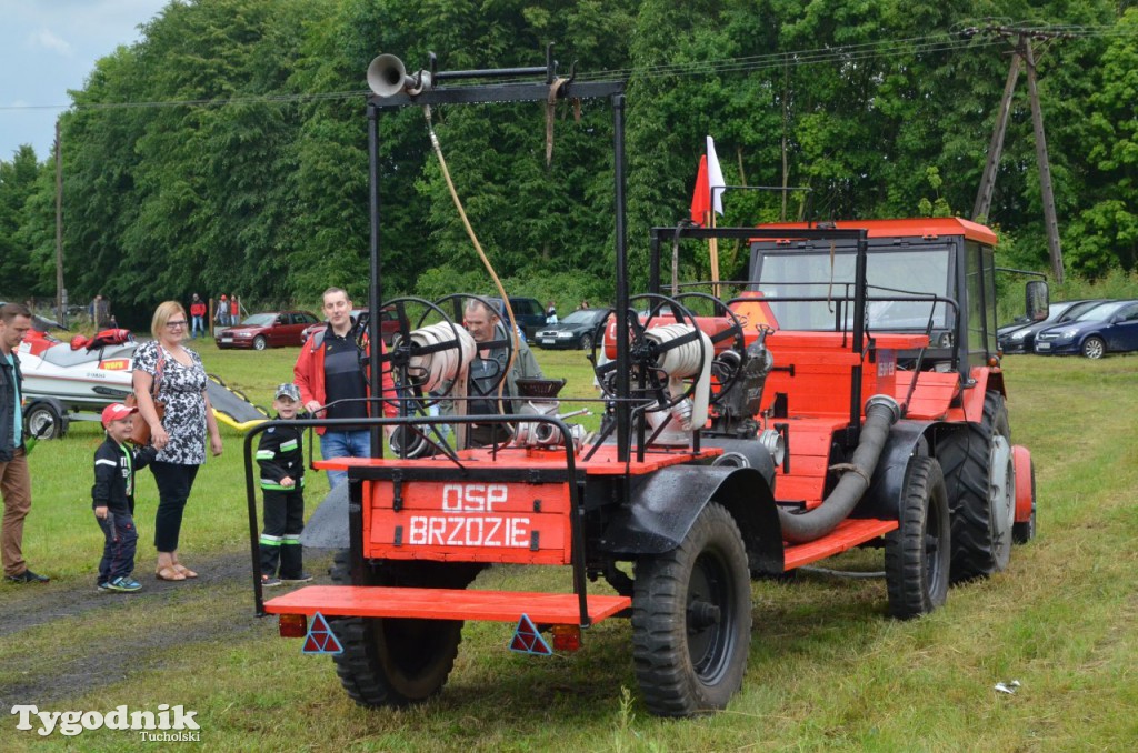 Zlot pojazdów pożarniczych i militarnych