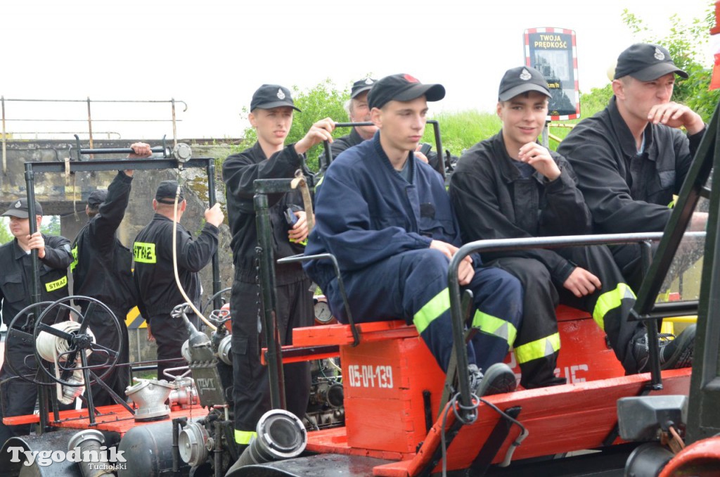 Zlot pojazdów pożarniczych i militarnych