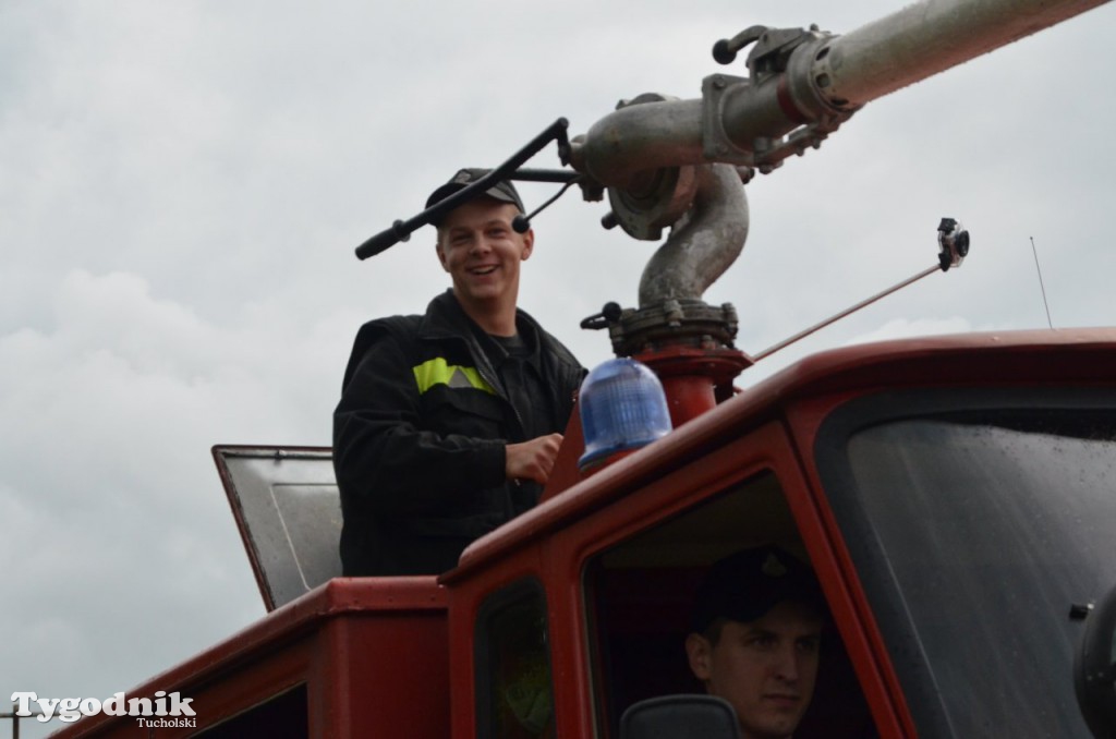 Zlot pojazdów pożarniczych i militarnych