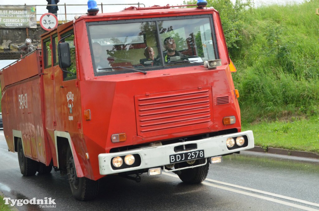Zlot pojazdów pożarniczych i militarnych