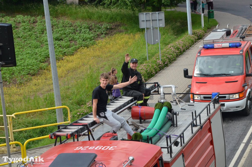 Zlot pojazdów pożarniczych i militarnych