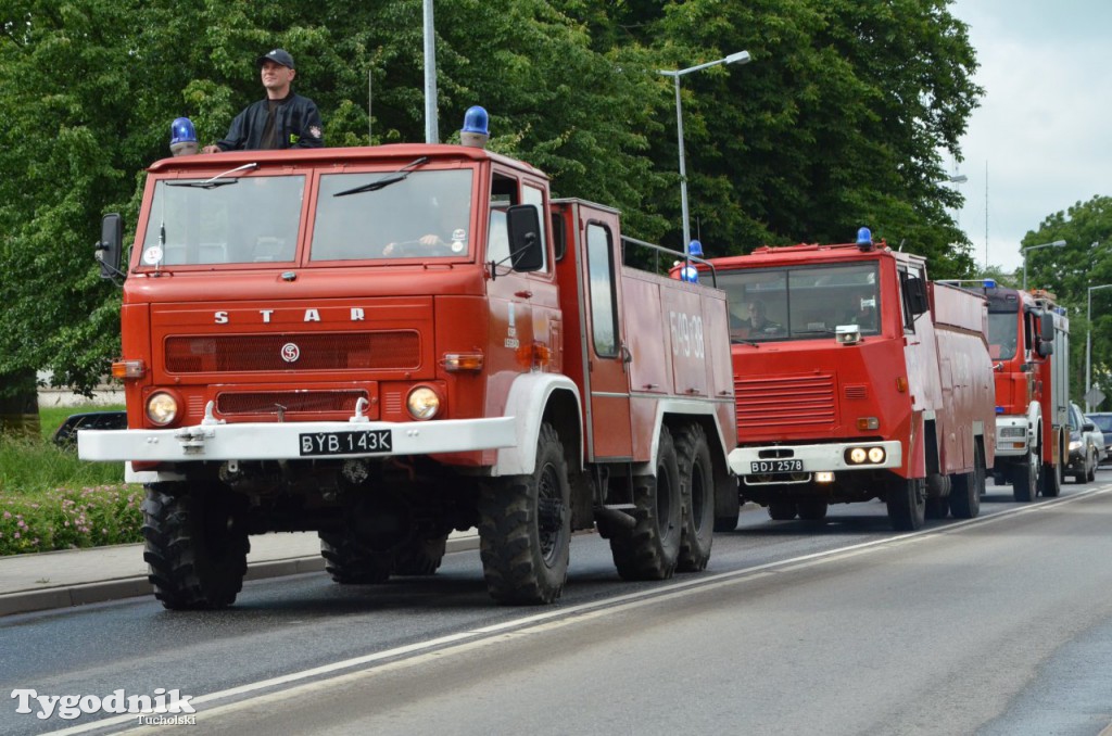 Zlot pojazdów pożarniczych i militarnych
