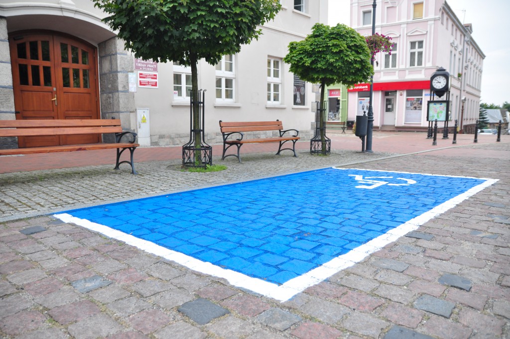 Odmalowany parking na rynku w Tucholi