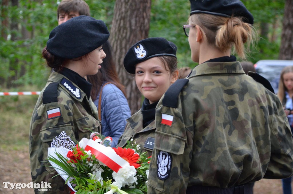 Uroczystości pod pomnikiem w Rudzkim Moście