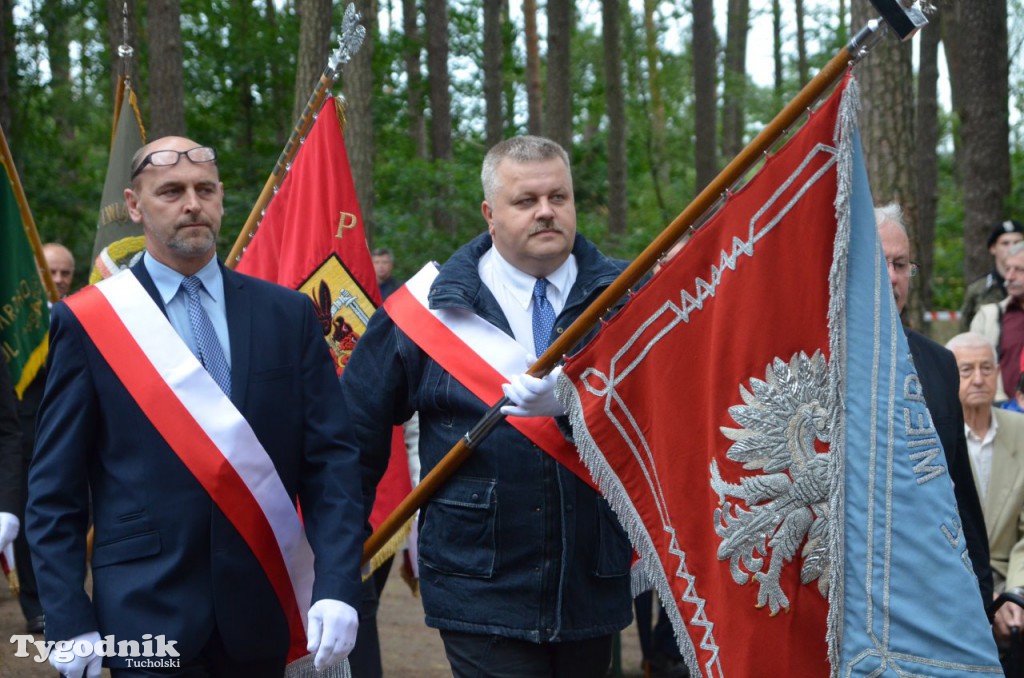 Uroczystości pod pomnikiem w Rudzkim Moście