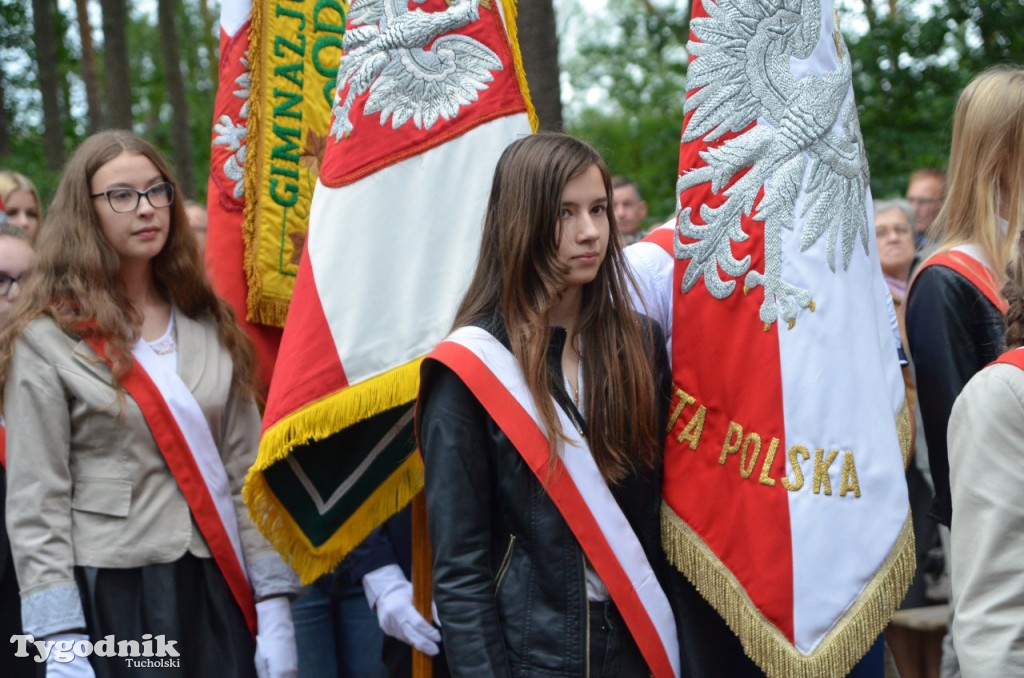 Uroczystości pod pomnikiem w Rudzkim Moście