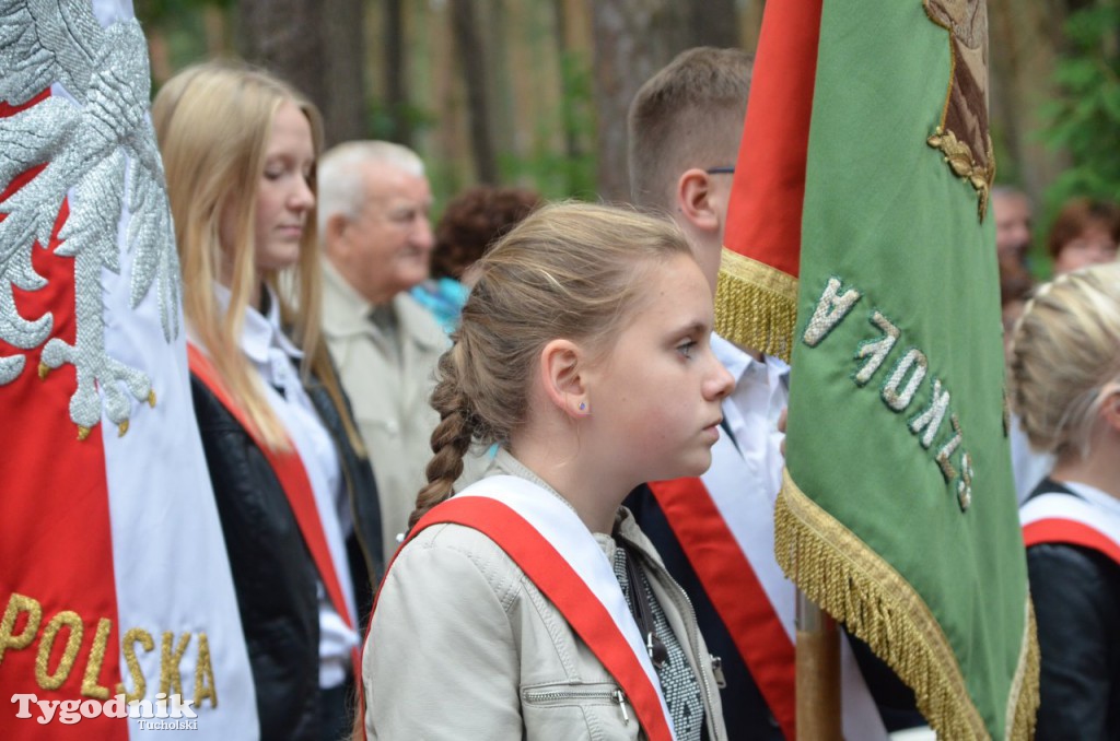 Uroczystości pod pomnikiem w Rudzkim Moście