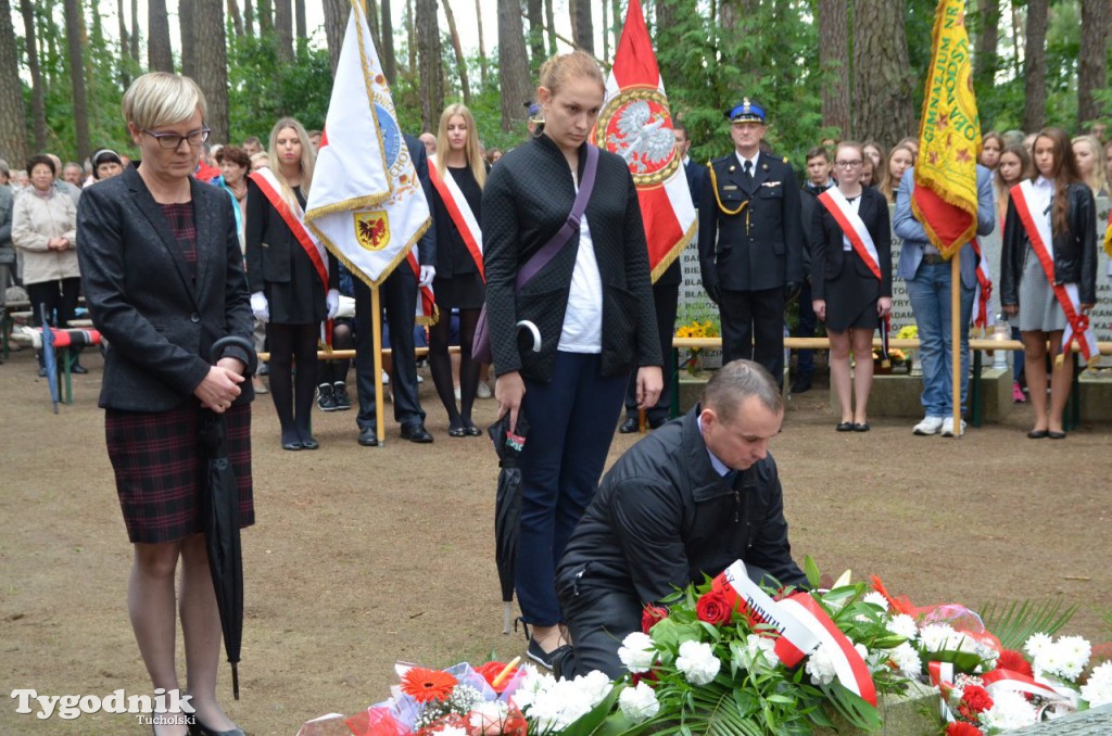 Uroczystości pod pomnikiem w Rudzkim Moście