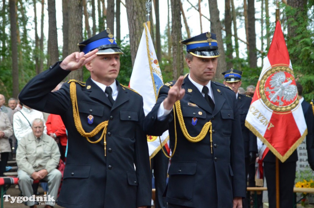 Uroczystości pod pomnikiem w Rudzkim Moście