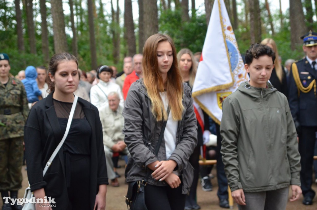 Uroczystości pod pomnikiem w Rudzkim Moście