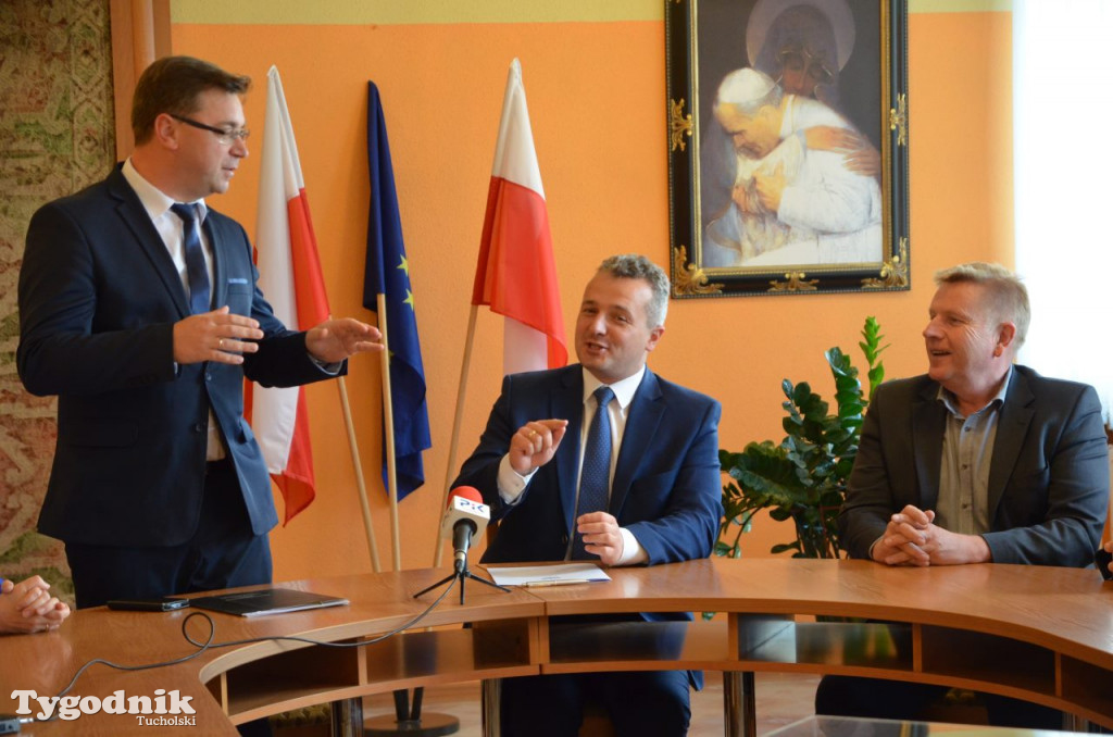 Przekazanie promesy dla Gostycyna