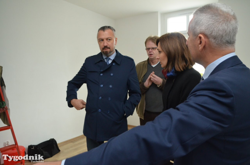 7 rodzin z kluczami do mieszkań