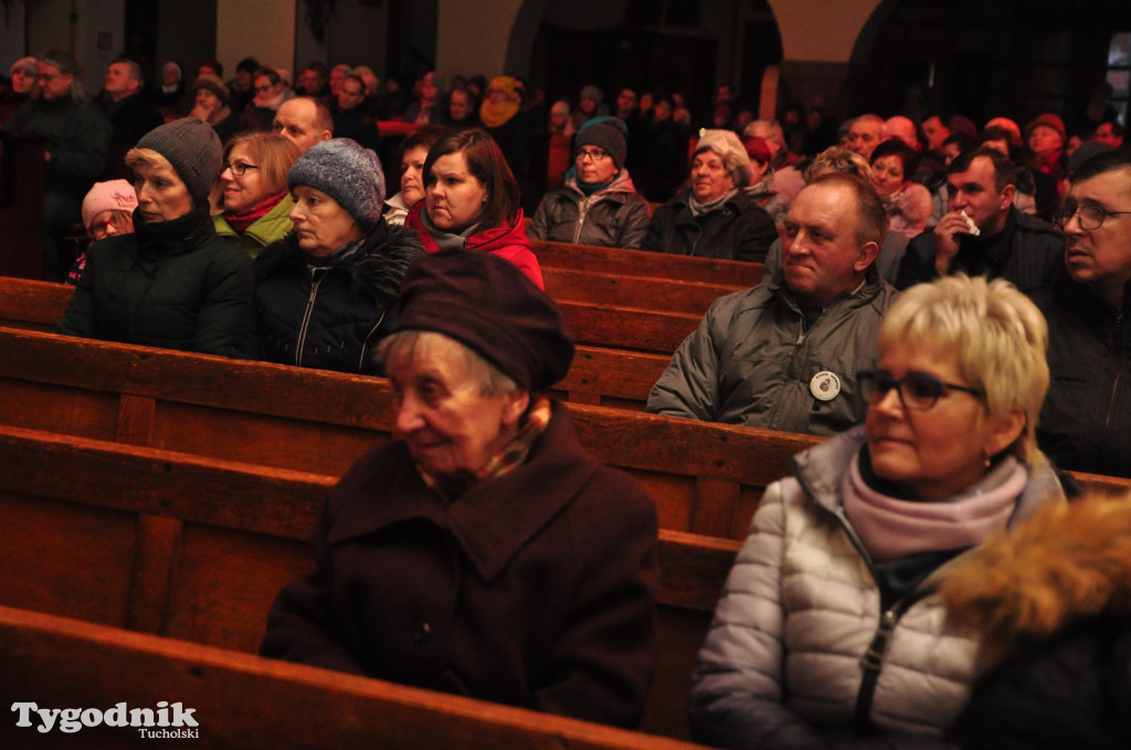 Kolędy przez cały rock w Tucholi