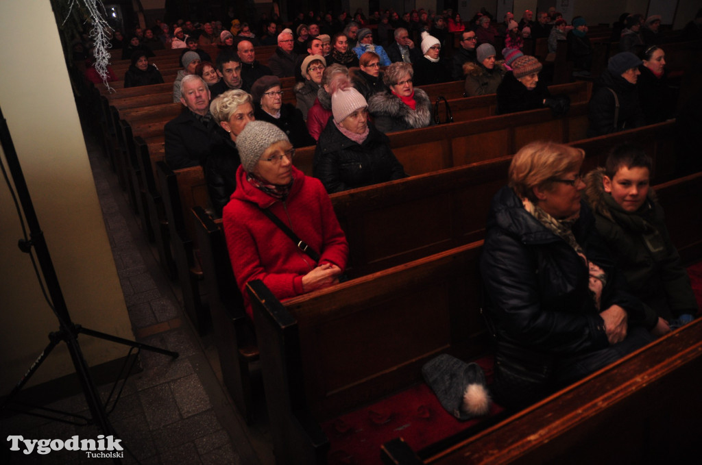 Kolędy przez cały rock w Tucholi